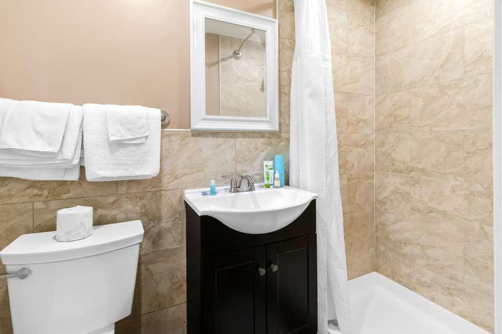 Americas Best Value Inn Avenel Woodbridge Phòng bức ảnh