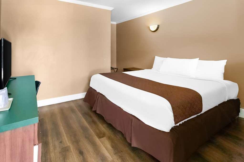 Americas Best Value Inn Avenel Woodbridge Phòng bức ảnh