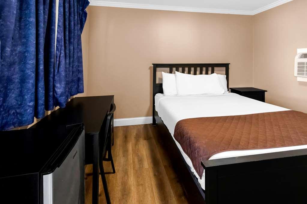 Americas Best Value Inn Avenel Woodbridge Phòng bức ảnh