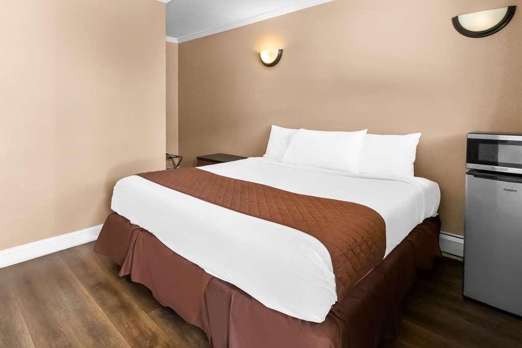 Americas Best Value Inn Avenel Woodbridge Phòng bức ảnh