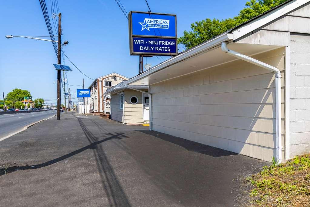 Americas Best Value Inn Avenel Woodbridge Ngoại thất bức ảnh