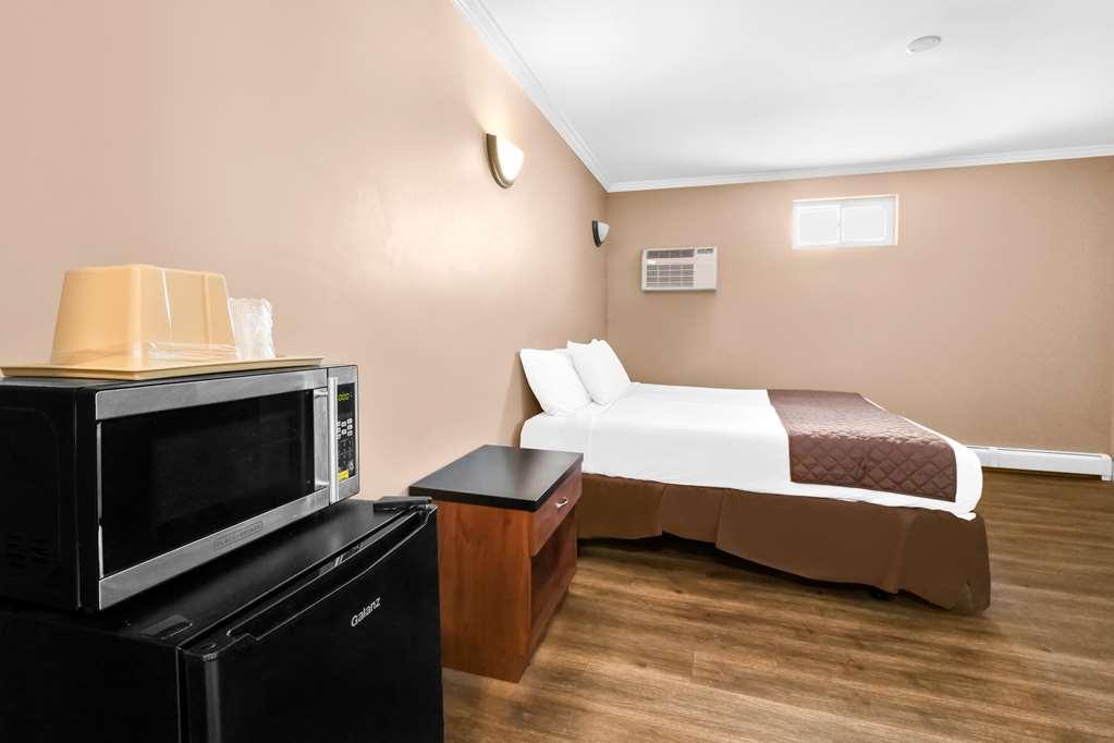 Americas Best Value Inn Avenel Woodbridge Phòng bức ảnh