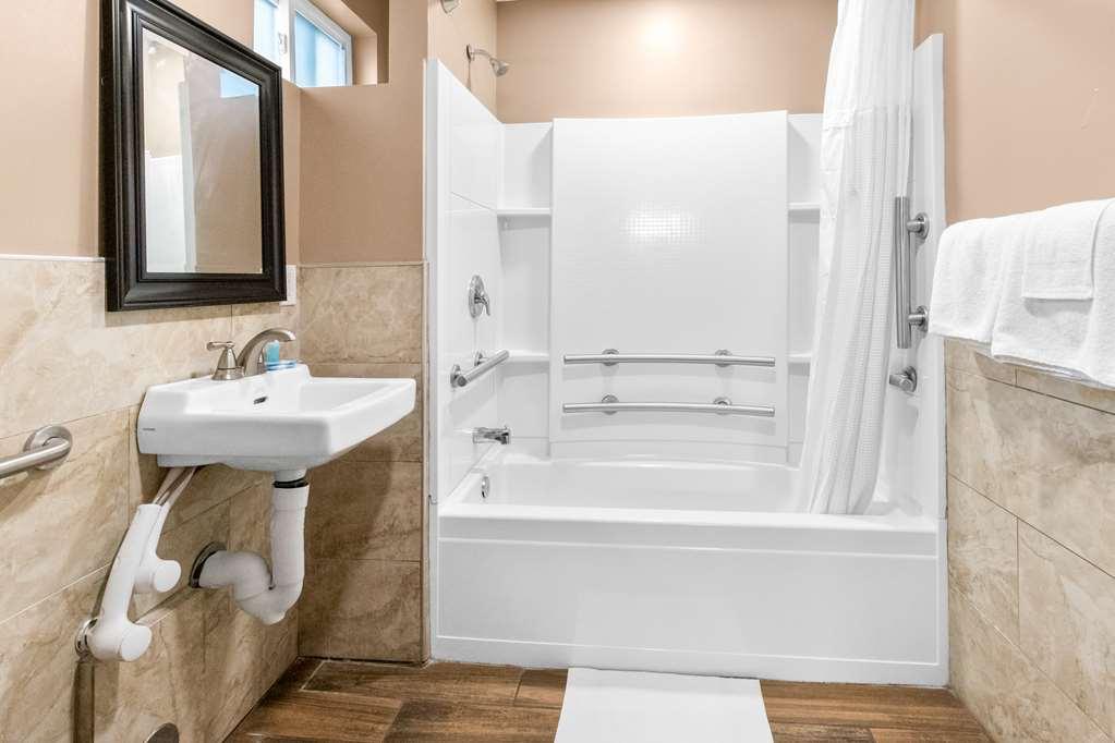 Americas Best Value Inn Avenel Woodbridge Phòng bức ảnh