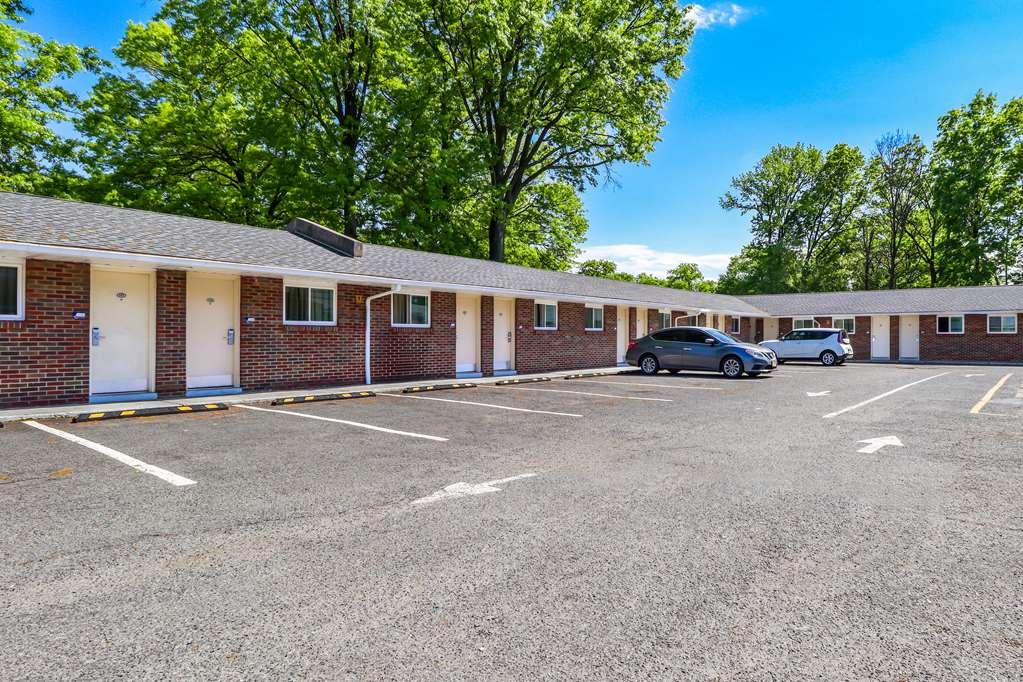 Americas Best Value Inn Avenel Woodbridge Ngoại thất bức ảnh